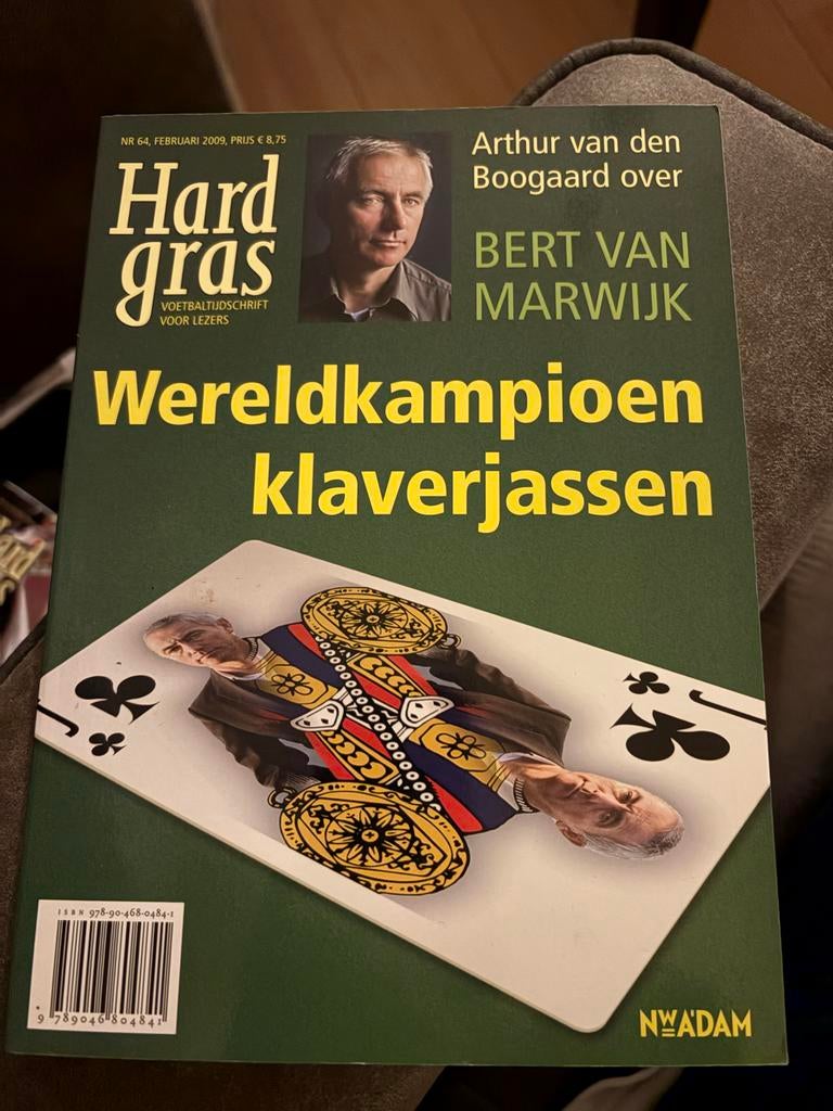 Hard gras 64 Bert van Marwijk, Wereldkampioen klaverjassen, Boeken, Ophalen of Verzenden, Gelezen, Overige sporten