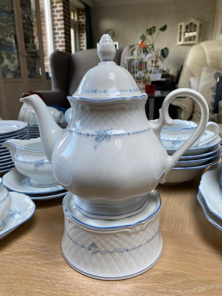 60 delig , 12 pers. Servies, Ophalen, Zo goed als nieuw, Overige stijlen, Porselein