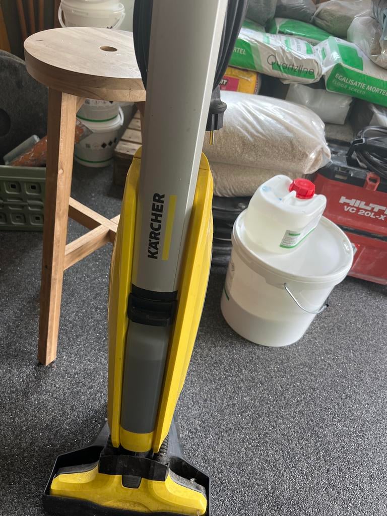 Kärcher borstel machine, Ophalen, Gebruikt, Reservoir, Stofzuiger