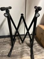 K&M Instrumentstandaard - Zwart, Opvouwbaar, Ophalen of Verzenden, Gebruikt, Instrumentstandaard, Keyboard of Synthesizer