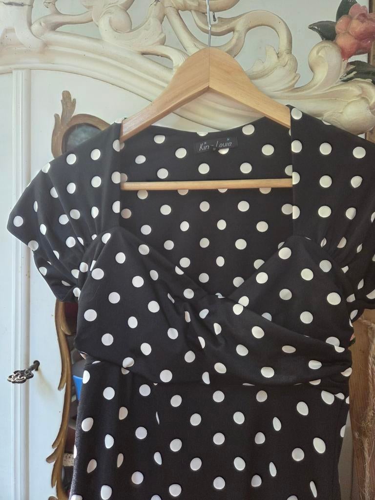 King Louie Polkadot S. Nieuwstaat! Bijzonder decollete ♥️♥ ️, Kleding | Dames, Jurken, Zwart, Ophalen of Verzenden, Zo goed als nieuw