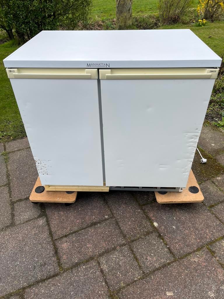 Koel - Vrieskast combinatie merk zanussi, Witgoed en Apparatuur, Koelkasten en IJskasten, Gebruikt, Met aparte vriezer, 200 liter of meer