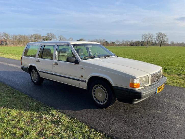 Volvo 740 2.3 GLE - Estate 1990 - zeer fraai, Auto's, Volvo, Particulier, Centrale vergrendeling, Elektrische ramen, Radio, Trekhaak