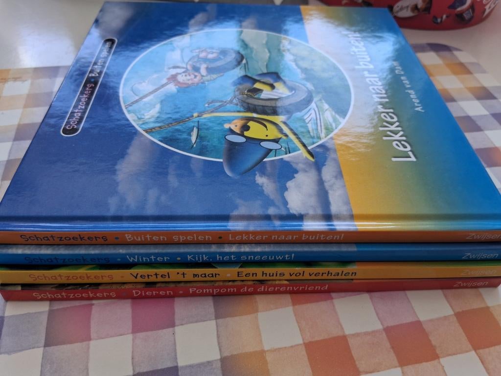 4 boeken  pompom, Ophalen of Verzenden, Zo goed als nieuw, Fictie algemeen