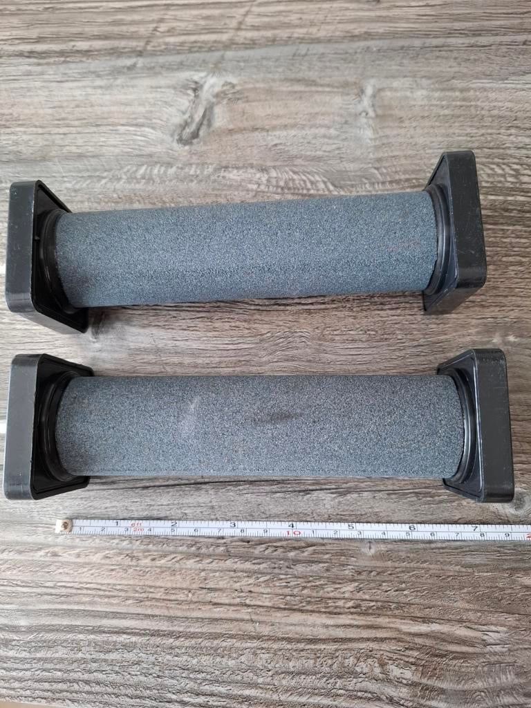 2 luchtstenen 18cm, Ophalen of Verzenden