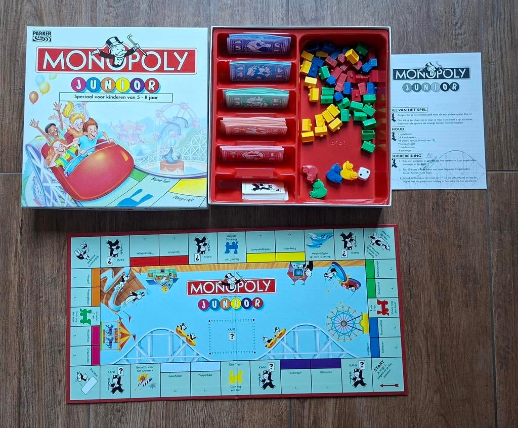 Monopoly junior compleet, Hobby en Vrije tijd, Gezelschapsspellen | Bordspellen, Ophalen of Verzenden, Zo goed als nieuw