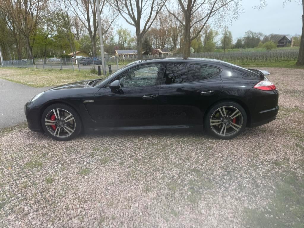 Porsche Panamera 4.8 Turbo 4 PDK 2010 Zwart, Auto's, Automaat, 501 pk, 4 stoelen, Zwart
