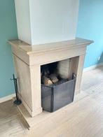 Marmere open haard met raster en benodigdheden, Ophalen, Gebruikt, Inbouwhaard, Houthaard