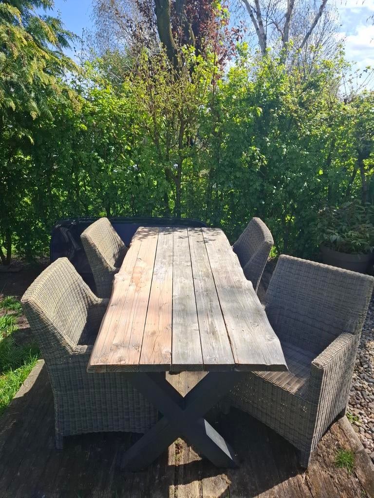 Grote zware Douglas tafel met 4 stoelen, Tuin en Terras, Ophalen, Gebruikt, Hout