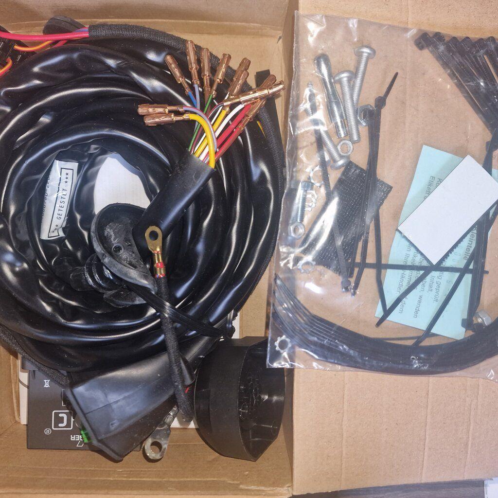 Trekhaak kabelset Ford 13 polig 712134 nieuw FORD Kombi Doub, -, Nieuw, Ophalen of Verzenden, -