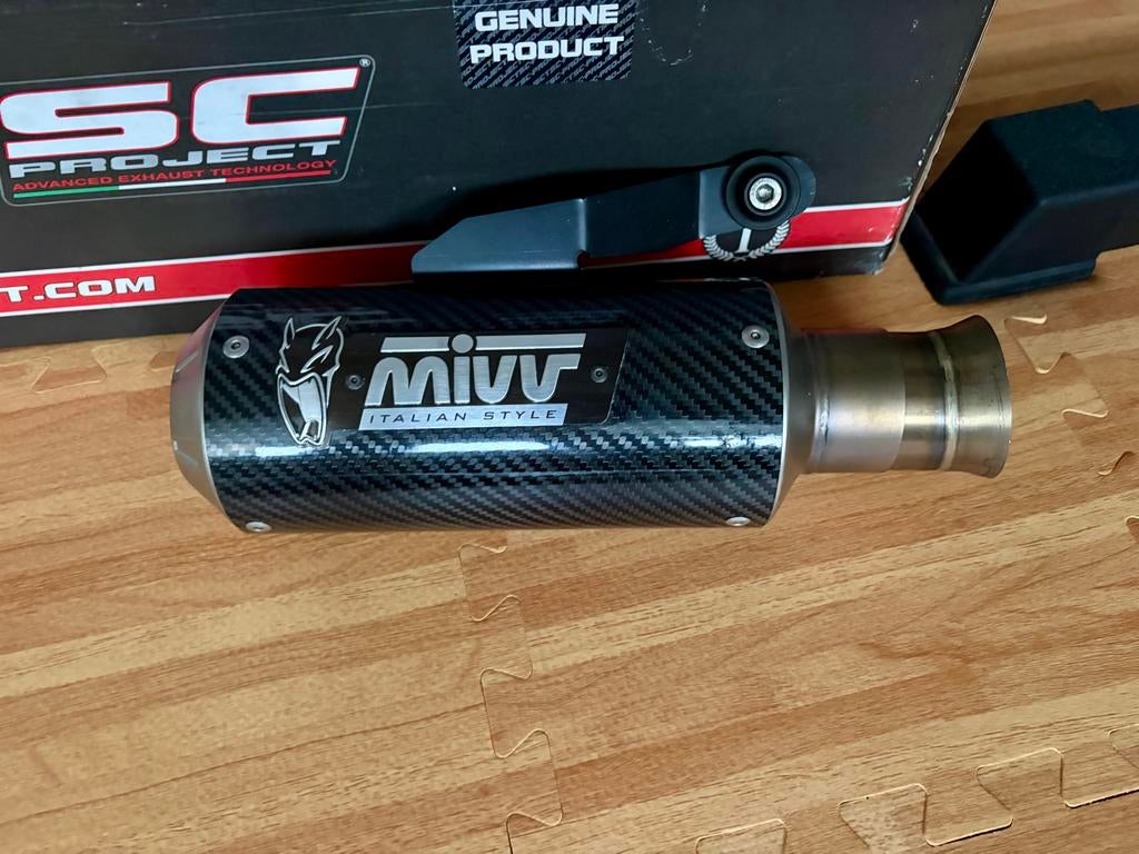 Carbon Mivv Einddemper met hitteschild voor Yamaha MT-10, Ophalen, Gebruikt