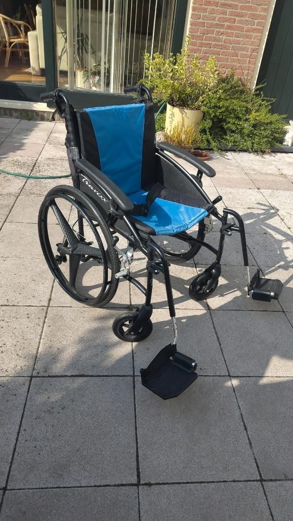 Rolstoel,  inklapbaar, Travixx comfort lite, Nieuwstaat!, Diversen, Rolstoelen, Zo goed als nieuw, Duwrolstoel, Inklapbaar, Ophalen of Verzenden