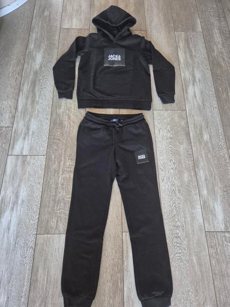 Jack & Jones joggingpak. Zwart. Maat 152., Kinderen en Baby's, Kinderkleding | Maat 152, Ophalen, Gebruikt, Shirt of Longsleeve
