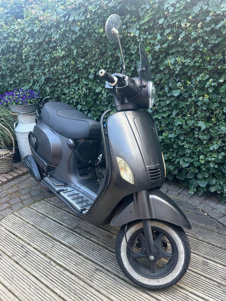 Capri Santini Scooter, Ophalen, Gebruikt, Maximaal 45 km/u, Benzine