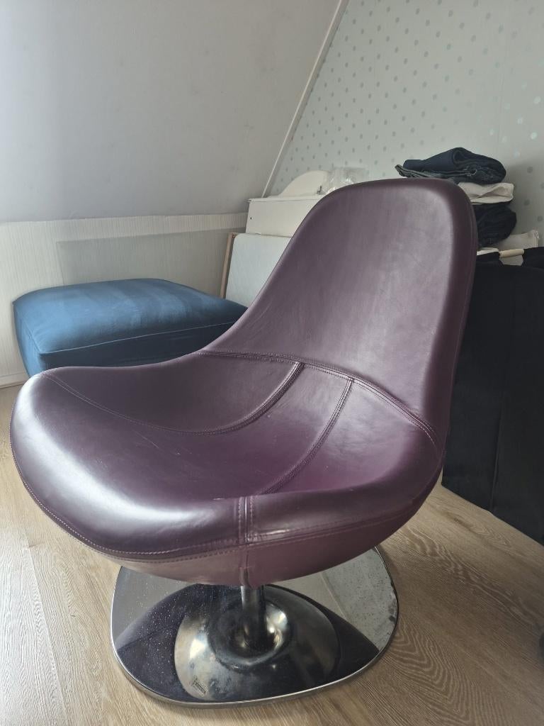 Ikea Leren Fauteuil Paars met Zilverkleurige Voet, Gebruikt, 75 tot 100 cm, Leer, 50 tot 75 cm