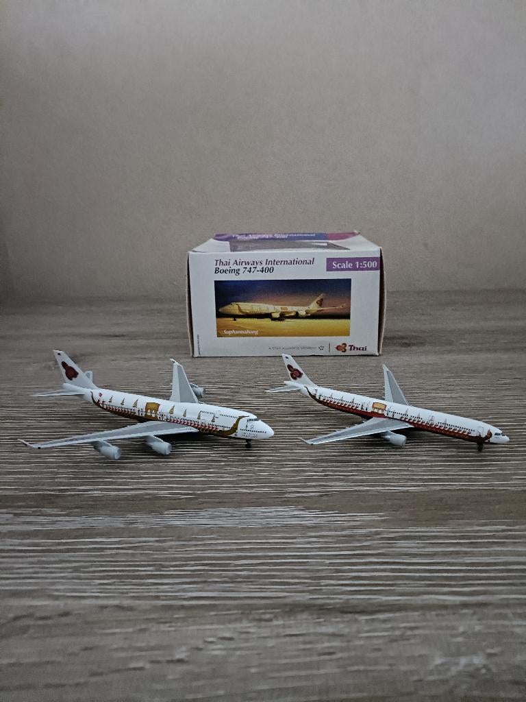 2x Thai Airways International schaalmodel 1:500, Ophalen, Zo goed als nieuw, Schaalmodel