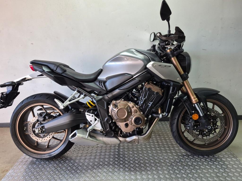 HONDA CB 650 R (bj 2023), Motoren, HONDA, 649 cc, Bedrijf, Onbekend