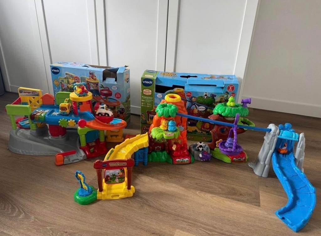 V-tech Zoef Zoef Dieren Jungle & Toet Toet Auto's Garage, Kinderen en Baby's, Speelgoed | Vtech, Ophalen of Verzenden, Zo goed als nieuw