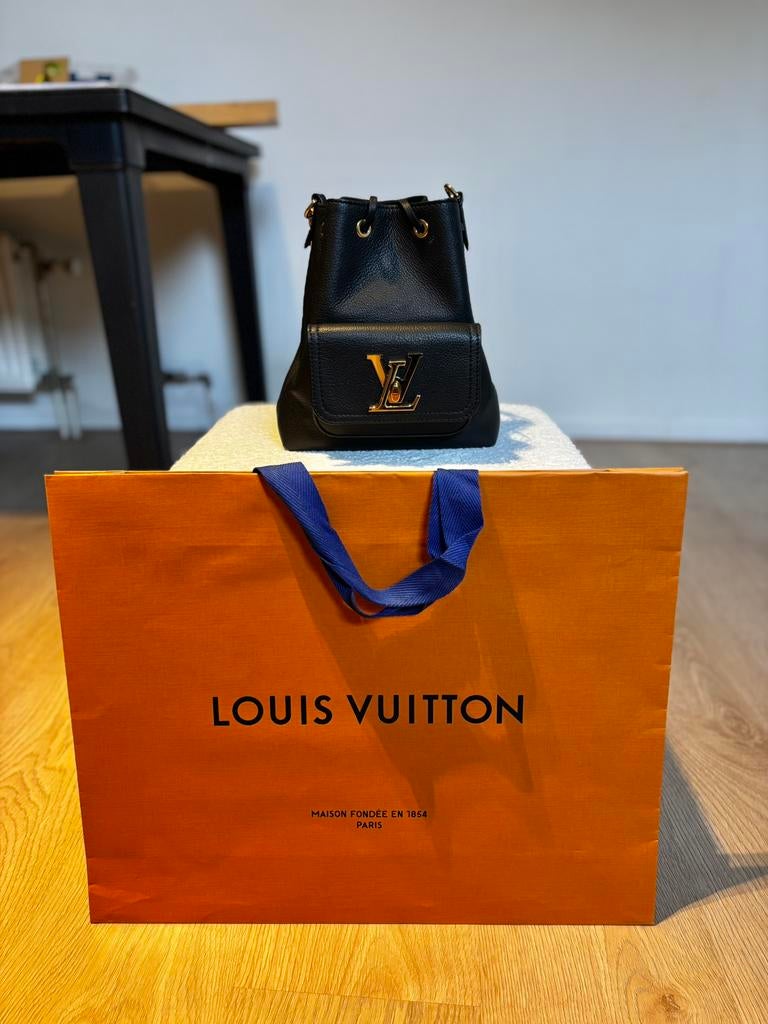 Louis Vuitton Bukket Bag, Ophalen of Verzenden, Gebruikt, Zwart, Overige typen