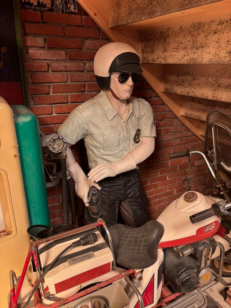 Levensgrote police cop beeld levensgroot beeld politie cop, Ophalen of Verzenden, Overige typen