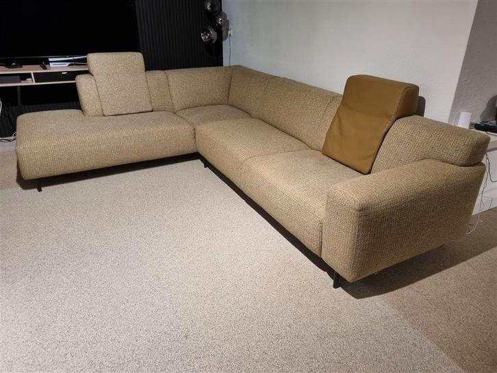 Montel hoekbank Mouro incl. 2 hoofdsteunen, Huis en Inrichting, Banken | Bankstellen, Gebruikt, Hoekbank, Vierpersoons of meer