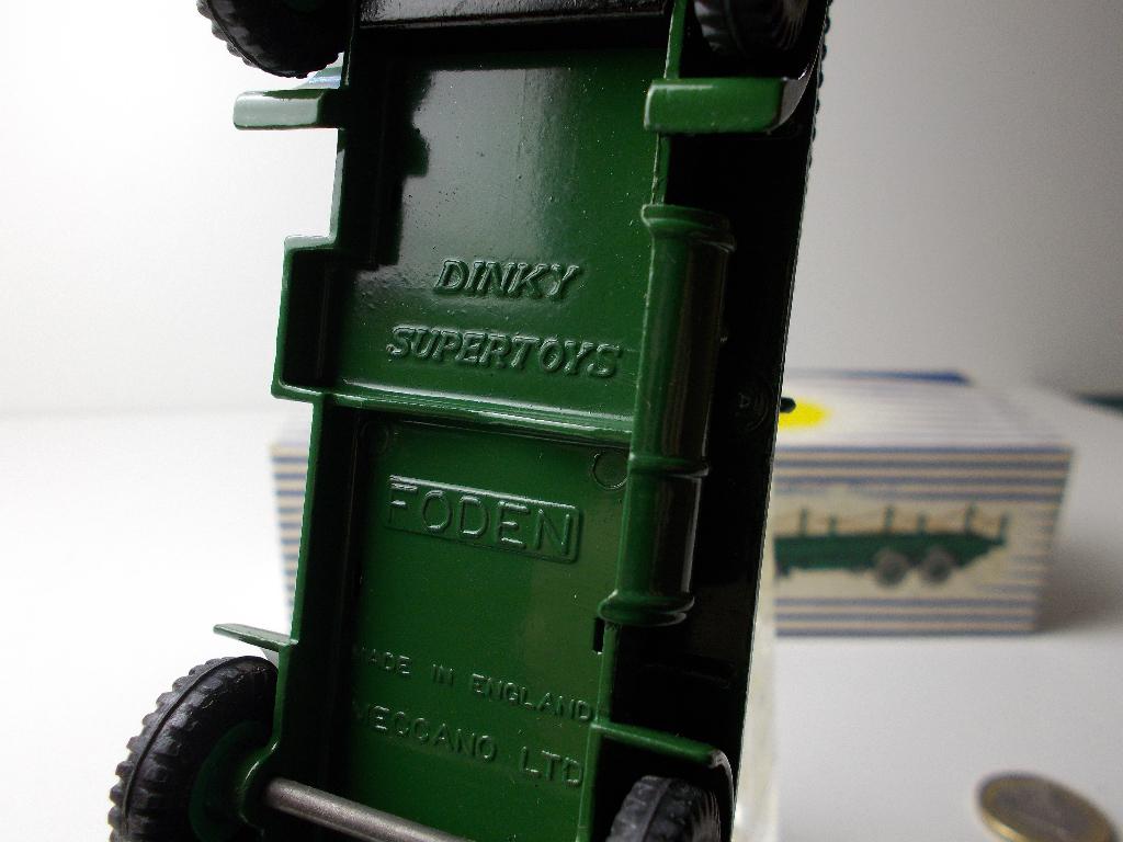 1956 Dinky SuperToys 905 FODEN FLAT TRUCK WITH CHAINS +DOOS!, Ophalen of Verzenden, Zo goed als nieuw, Bus of Vrachtwagen, Dinky Toys