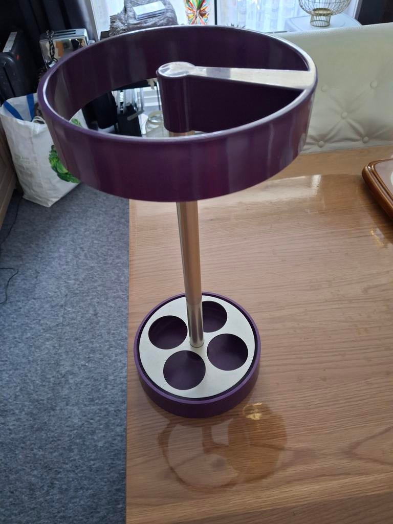 Paarse houder met metalen accenten, Huis en Inrichting, Woonaccessoires | Overige, Ophalen