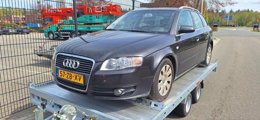 Audi A4 2.0 96KW Avant 2008 Grijs, Voorwielaandrijving, 730 kg, 4 cilinders, 1984 cc