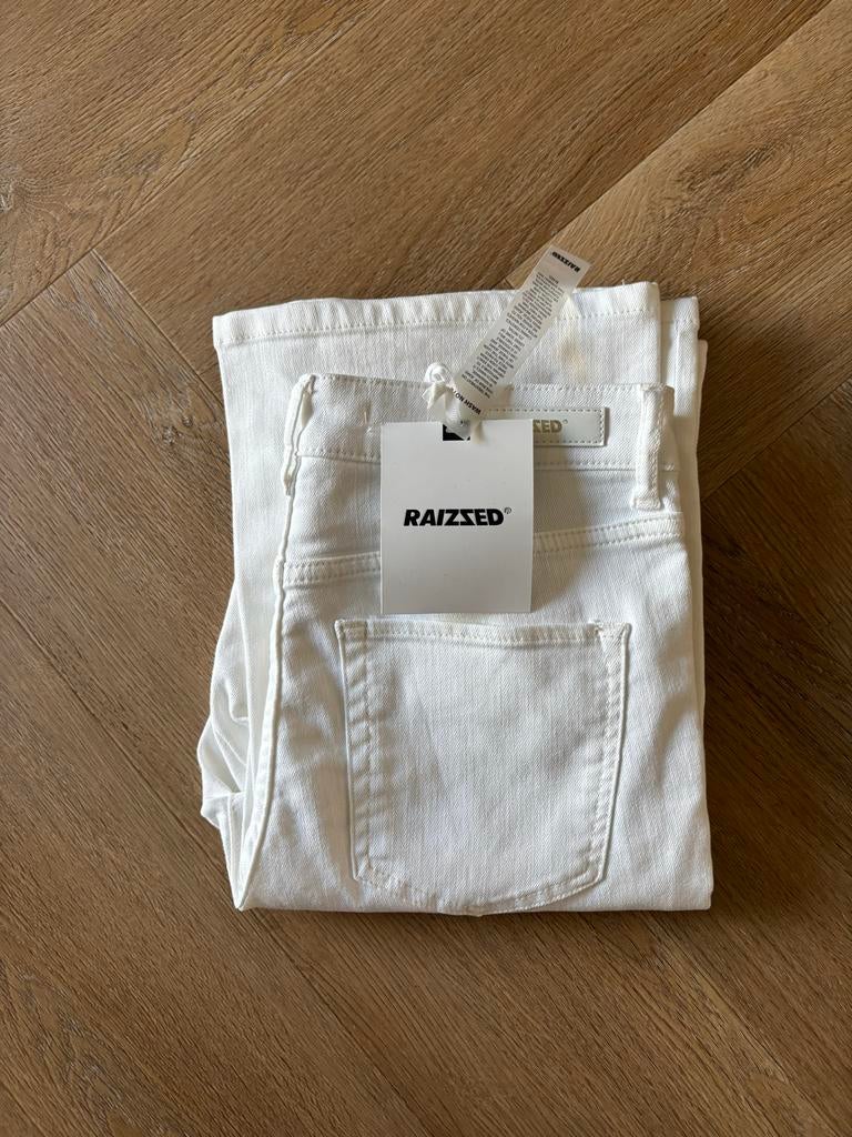 Nieuwe witte spijkerbroek van Raizzed, Kleding | Dames, Ophalen of Verzenden, Nieuw, Wit, Overige jeansmaten