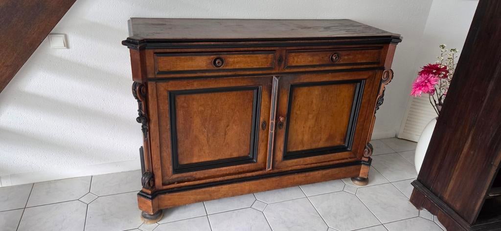 2 oude kasten. Gratis, Ophalen, Gebruikt, 25 tot 50 cm