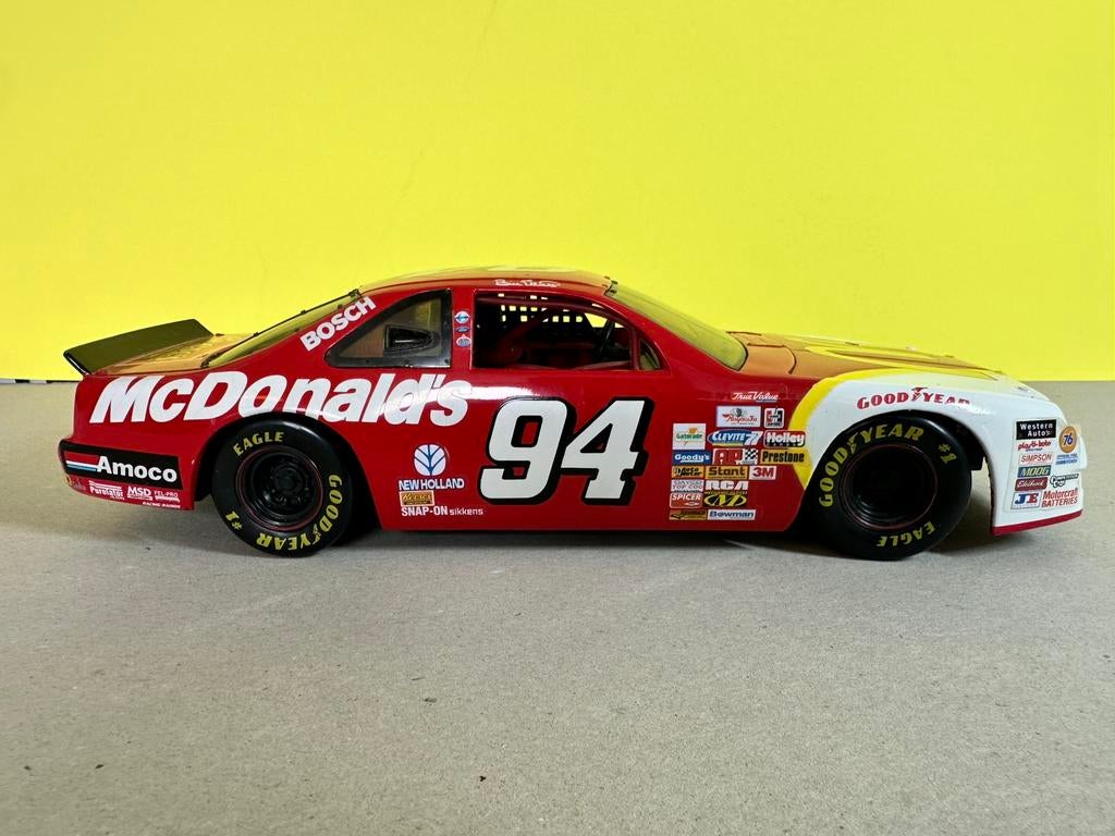 # 94 McDonald's Ford T-Bird stock car, Ophalen of Verzenden, Zo goed als nieuw, Auto, Overige merken