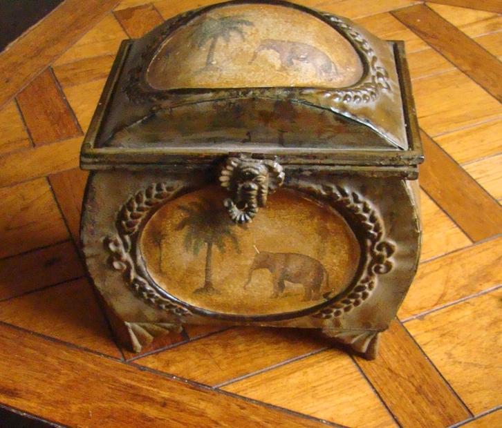 Mooi goed bewaard gebleven trommeltje., Verzamelen, Blikken, Gebruikt, Overige, Overige merken, Ophalen of Verzenden