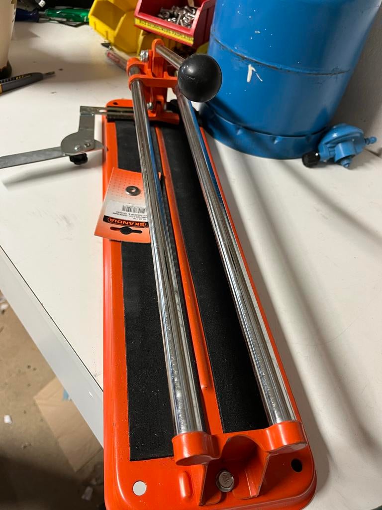 Skandia tegelsnijder met reserve snijwieltje, Ophalen of Verzenden, Zo goed als nieuw