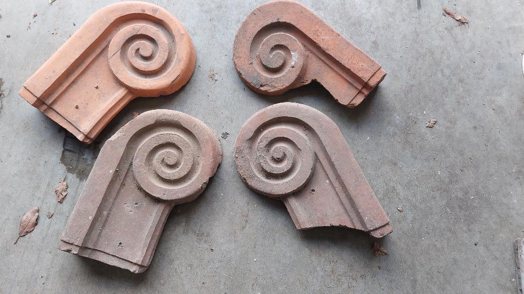 oude gevelpannen, Ophalen, Gebruikt, Steen of Klei, Minder dan 5 m²