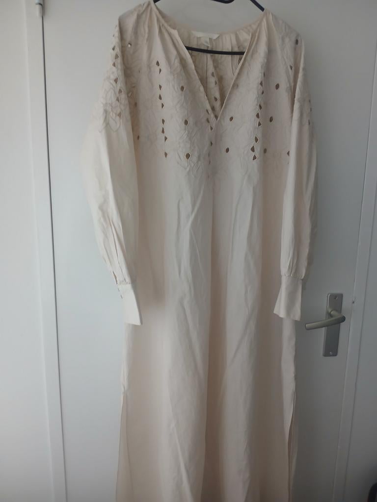 Nieuwe H&M geborduurde tuniekjurk maat S, Kleding | Dames, Jurken, H&M, Beige, Nieuw, Ophalen of Verzenden