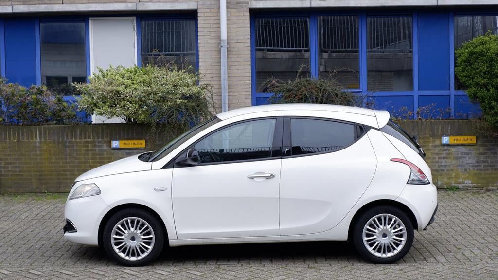 Lancia Ypsilon 0.9 TwinAir Silver, Auto's, Lancia, Voorwielaandrijving, Euro 5, 86 pk, Gebruikt