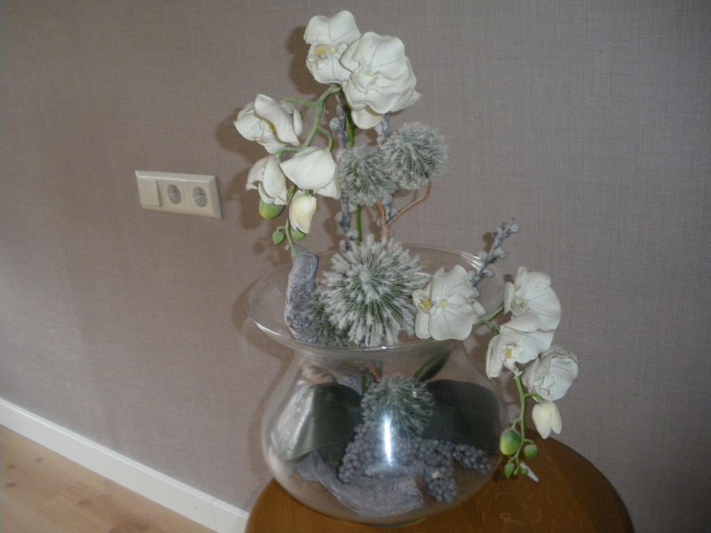 zgan hele mooie opgevulde glazen vaas met kunst orchidee, Ophalen of Verzenden, Zo goed als nieuw