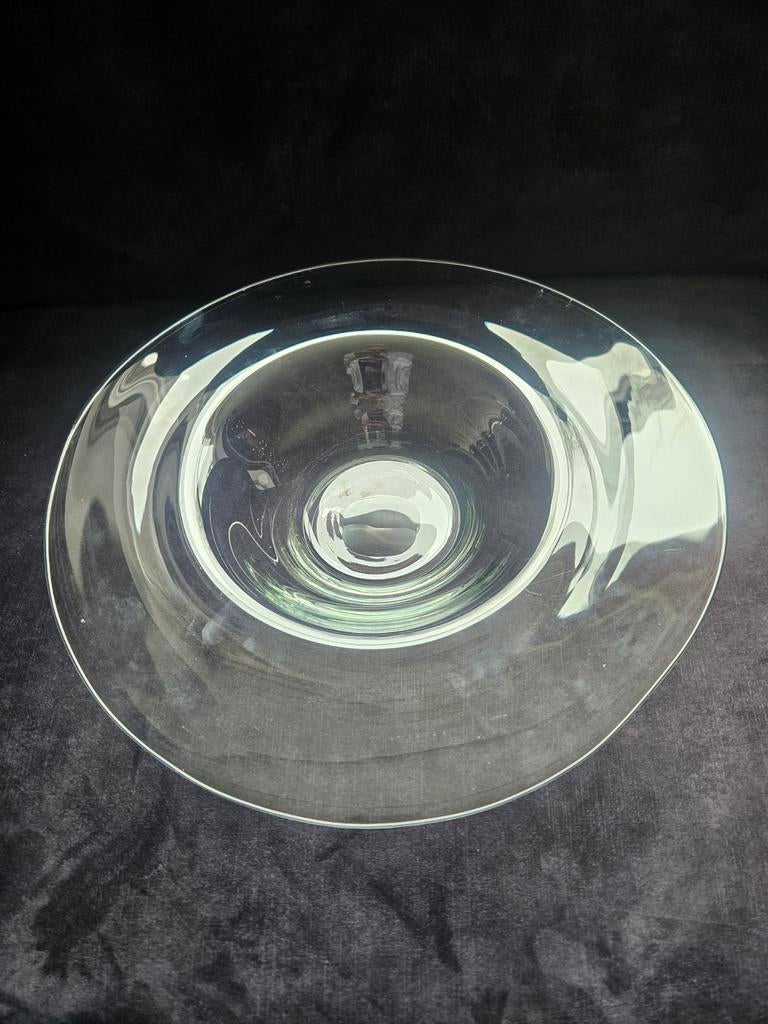 Glazen fruitschaal of plantenschaal, Ophalen