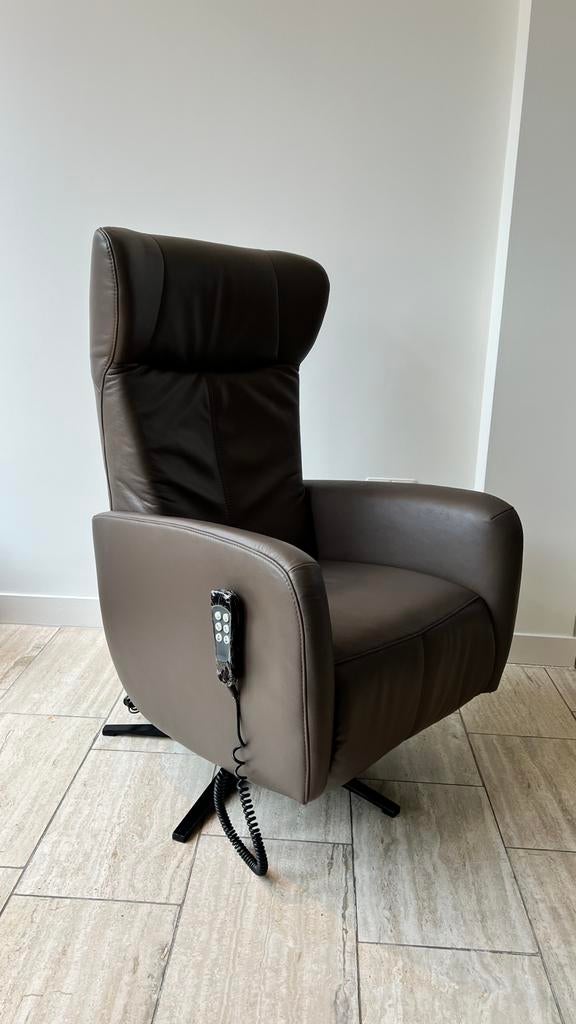 Prominent sta-op stoel fauteuille Op accu leer relax, Ophalen of Verzenden, Zo goed als nieuw