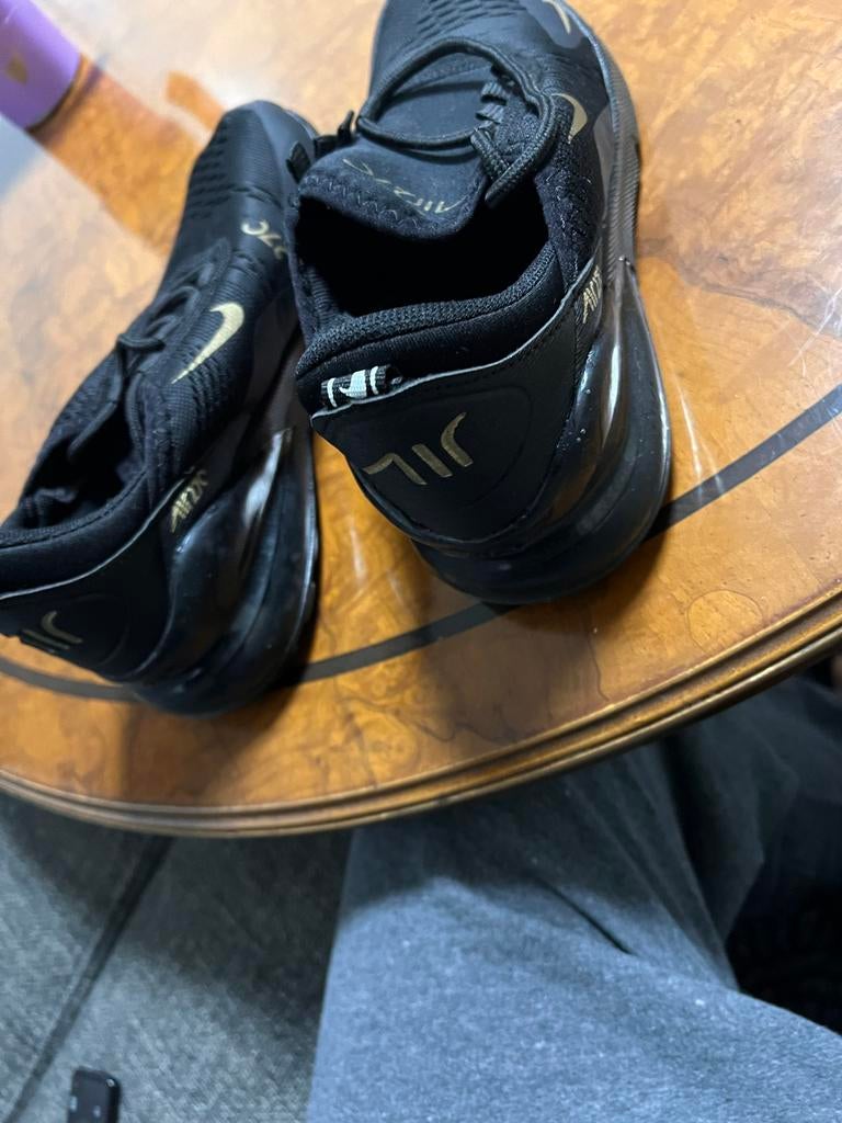 Nike Air Max 270 Zwart/Goud Sneakers maat 38, Ophalen of Verzenden, Zo goed als nieuw, Zwart, Sneakers of Gympen