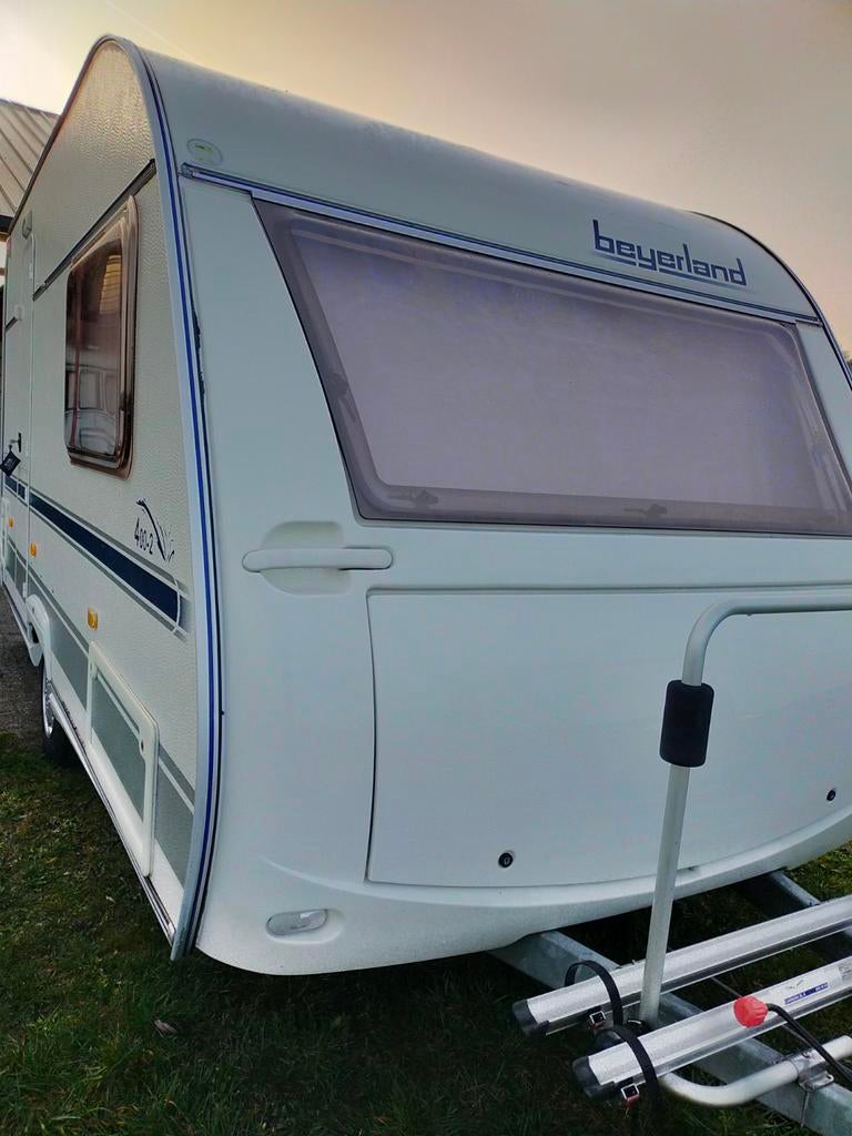 Beyerland Vitesse LX 410-2 - Compacte en complete caravan, Caravans en Kamperen, Rondzit, Particulier, Luifel, Beyerland