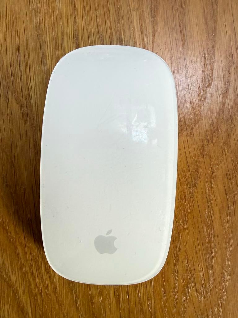 Apple Magic Mouse, Computers en Software, Muizen, Ophalen of Verzenden, Gebruikt, Draadloos, Muis