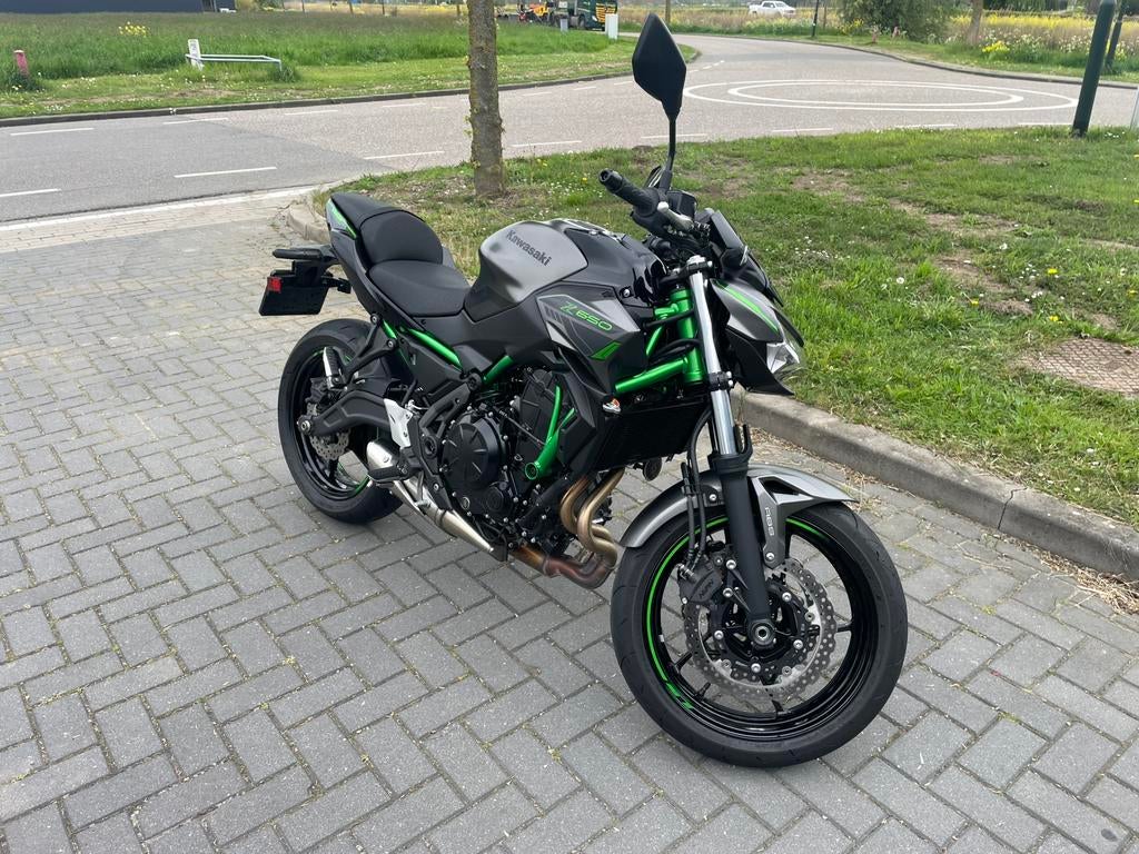Kawasaki Z 650 (2024) 2188km, 2 cilinders, 649 cc, Gebruikt, Particulier
