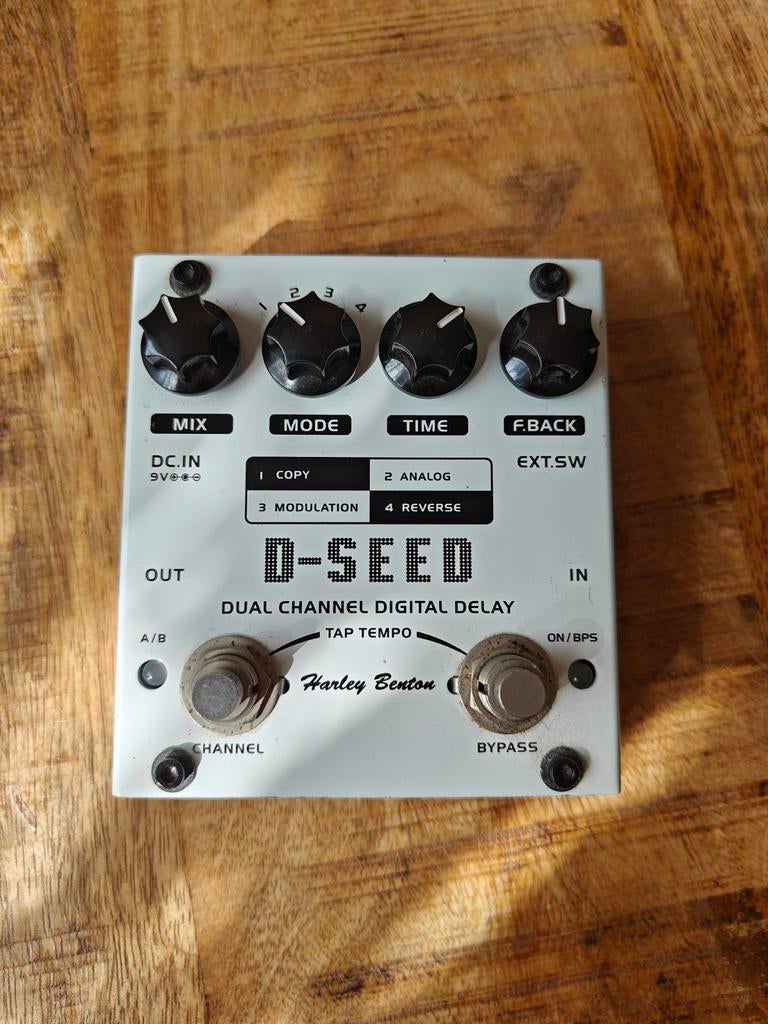 Harley Benton D-SEED Dual Channel Digital Delay, Muziek en Instrumenten, Effecten, Ophalen, Zo goed als nieuw, Compressor