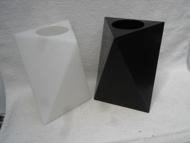 2 stuks Delta II vazen by WET, Huis en Inrichting, Kunststof, Overige kleuren, Ophalen of Verzenden, Zo goed als nieuw
