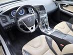 Volvo XC60 2.0 T5 R-Design, Leder, Panodak, Navigatie, Auto's, Euro 5, Beige, 4 cilinders, Wit