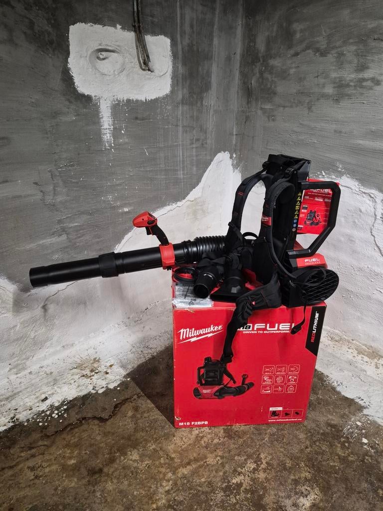 Milwaukee F2BPB bladblazer nieuw!, Nieuw, Ophalen of Verzenden, Minder dan 600 watt, Decoupeerzaag