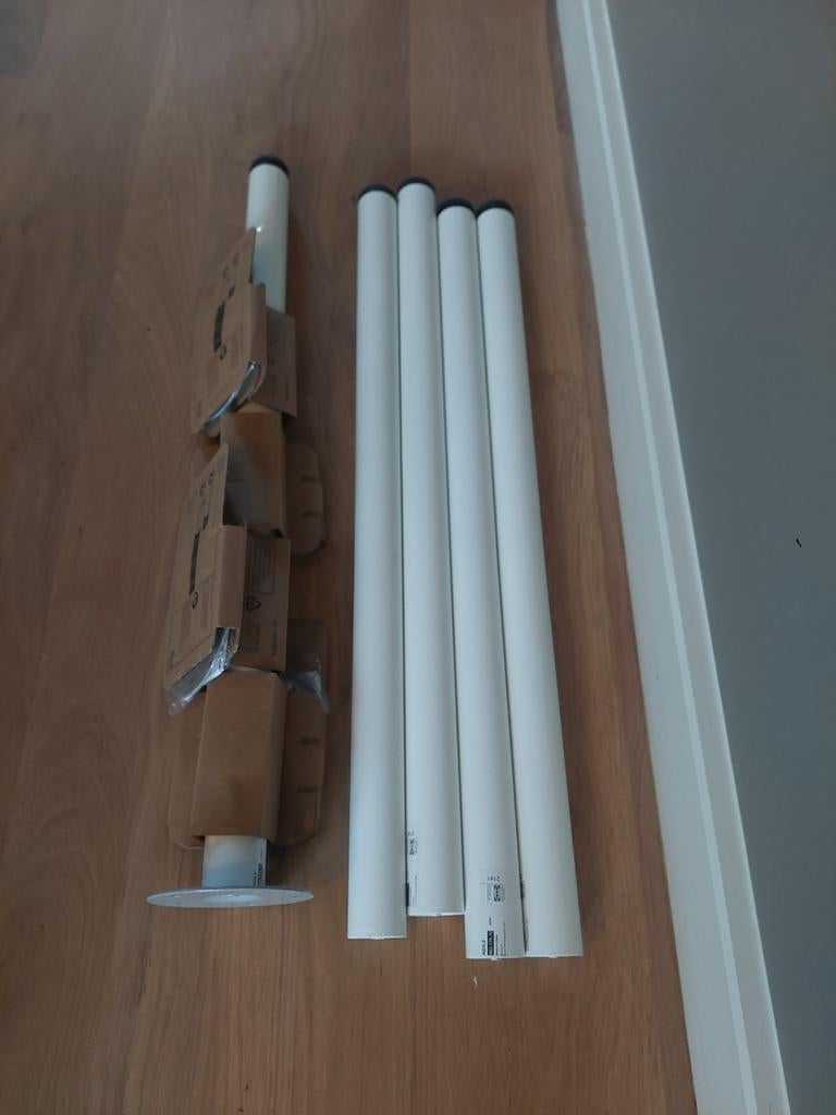 5 stuks IKEA Adils poot voor tafel / bureau wit, Ophalen, Tafelpoot, 50 tot 100 cm, Rond