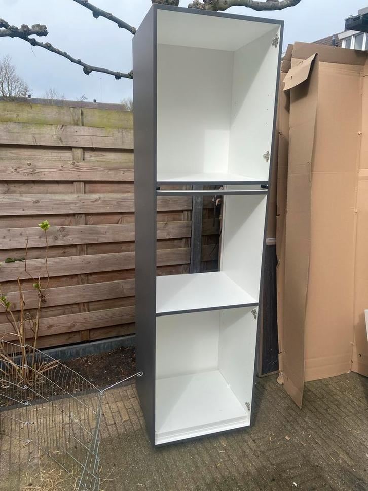 Grijze keukenkast met ovenruimte en planken (zonder deuren), Huis en Inrichting, Keuken | Keukenelementen, Gebruikt, 200 cm of meer