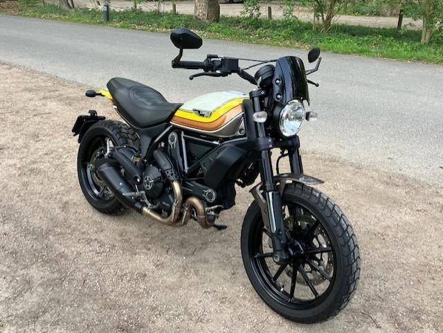 Prachtige Ducati Scrambler Mach 2.0, Limited Edition !, Motoren, 2 cilinders, Gebruikt, Particulier, Meer dan 35 kW